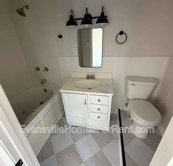 1309 Alvord Ln — Photo 18