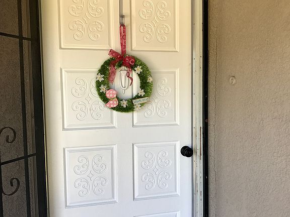 3rd image of 712 Holly Ave