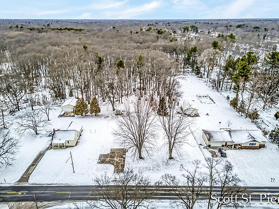 2nd image of 1656 Fenner Rd