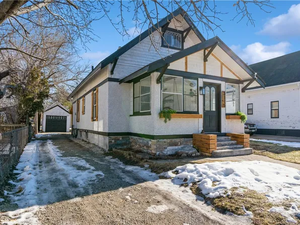 3115 E 8th St, Des Moines, IA 50316