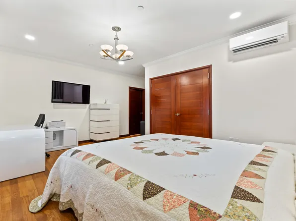 4078 Nostrand Avenue image 1 of 18