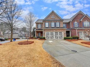 11174 Blackbird Ln, Alpharetta, GA 30022