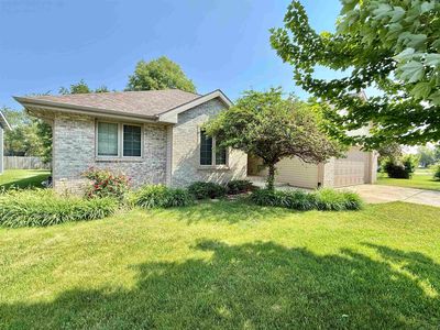 486 Gershwin Ln, Machesney Park, IL, 61115