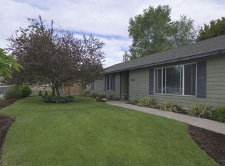 3068 SW Volcano Cir, Redmond, OR 97756