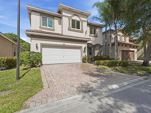 2nd image of 1275 Rosegate Boulevard