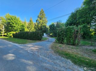 208 South St, Hamilton, WA 98255