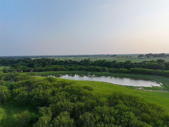 3rd image of 8271 Fm 529 Rd