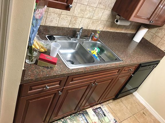 3rd image of 4784 Tangerine Ave #4784