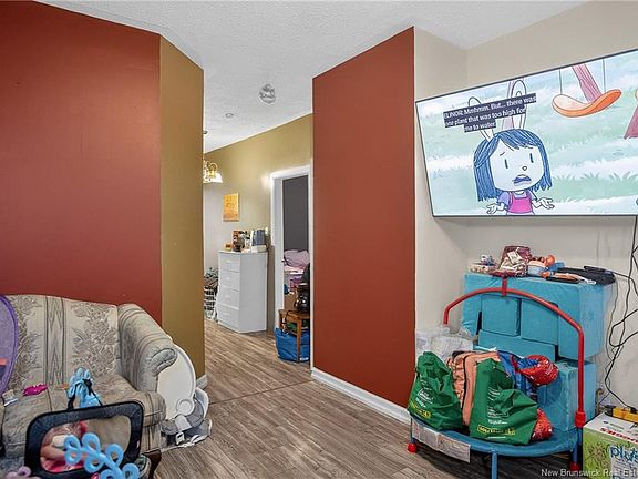 4th image of 55 Gifford Rd #53