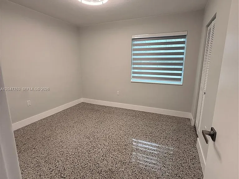 10555 SW 32nd St — Photo 12