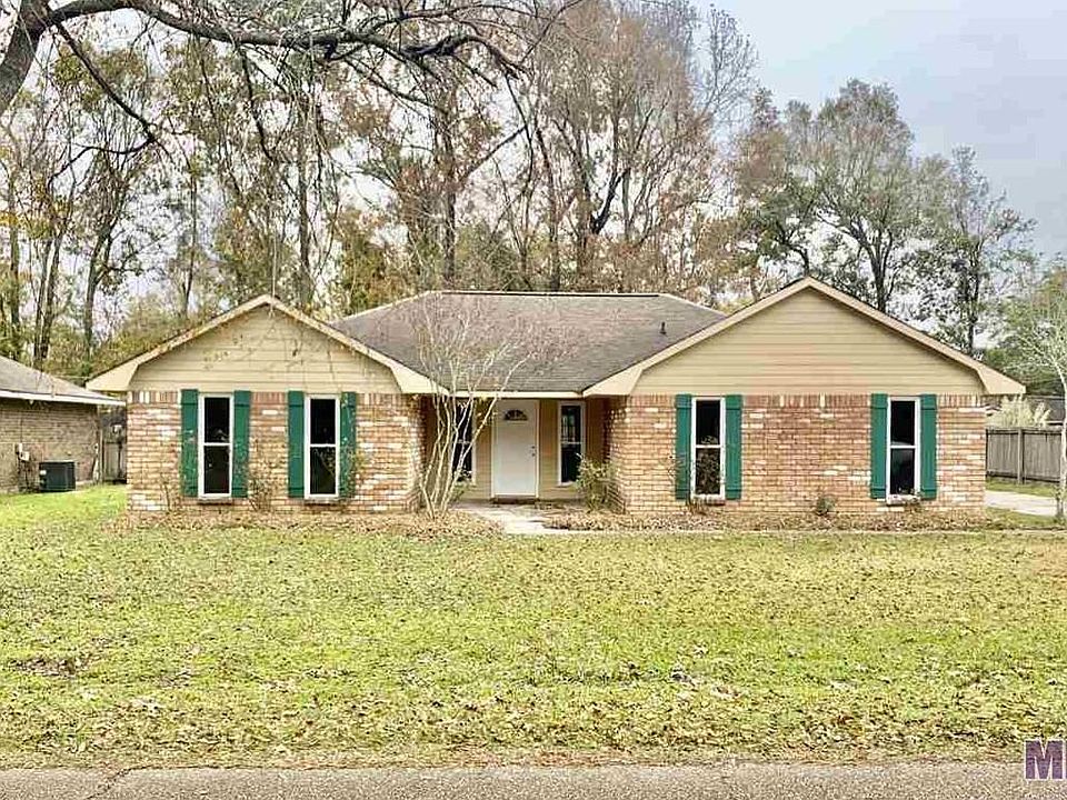 1st image of 44516 Lakewood Dr