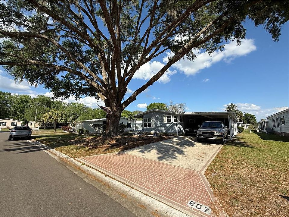 1st image of 807 Oak Blvd