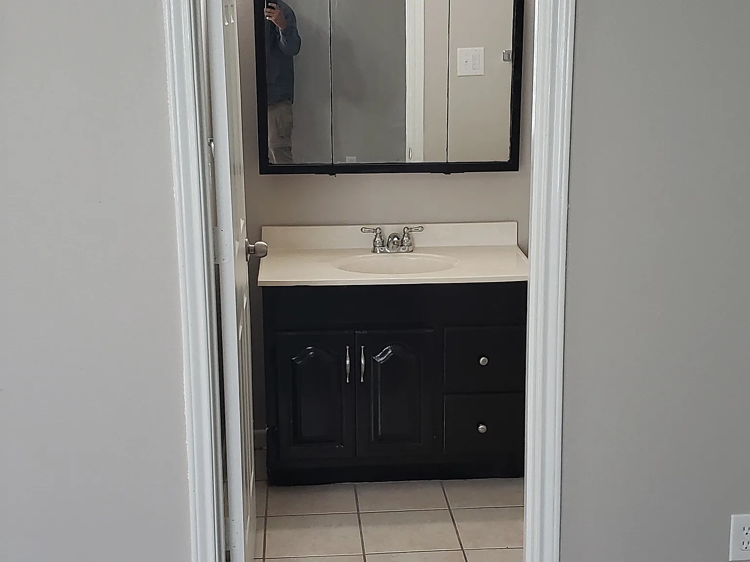 Deer Park Apartments - 1411 — Photo 3