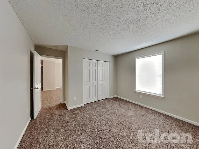 4279 Round Lake Bnd — Photo 11