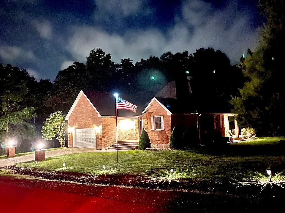 2nd image of 46 Inverness Ln