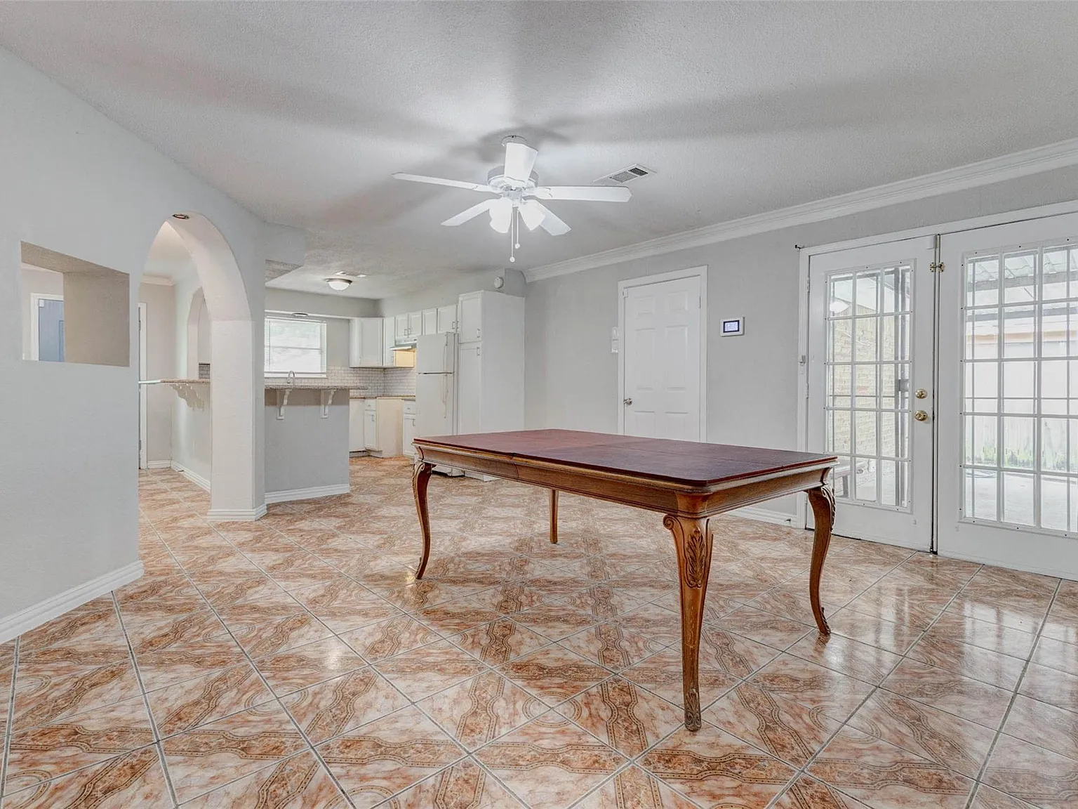3 bed, 2.0 bath, 1479 sqft, $1,695 — Photo 2