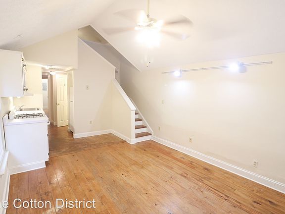 3rd image of 43 Holtsinger Ave