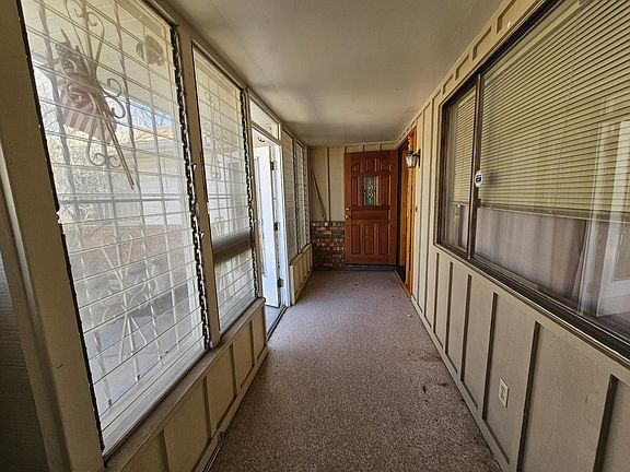 3rd image of 1508 Rita Dr NE