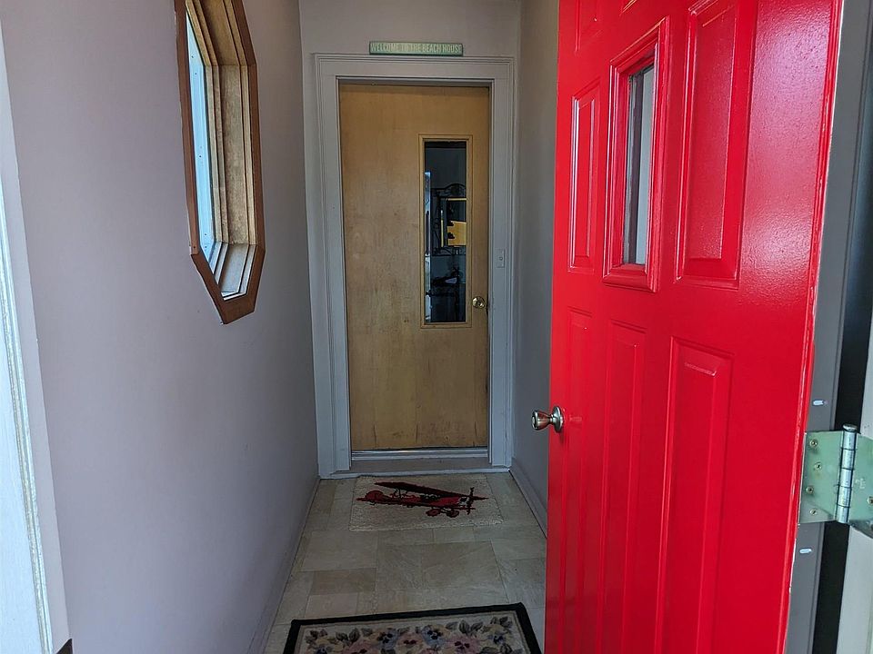 817 Range St, Manistique, MI 49854 | MLS #50118111 | Zillow