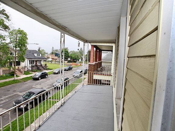 Front - Porch