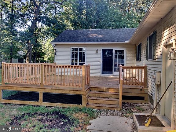 3rd image of 1356 Bloomfield Dr