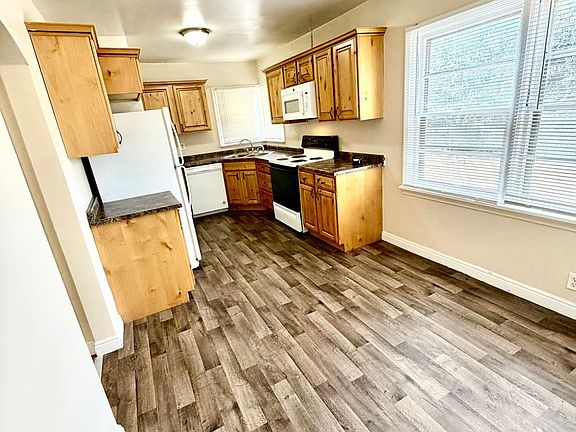 5th image of 7996 S Main St
