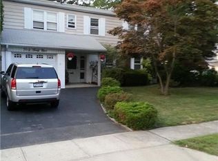4049 Holly Rd, Seaford, NY 11783