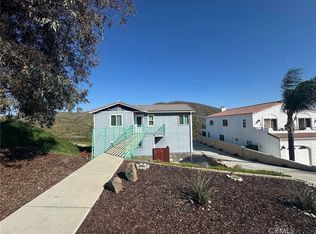 22164 Vacation Dr, Canyon Lake, CA 92587