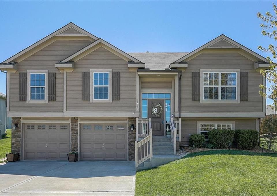 1st image of 1303 NW Basswood Ct
