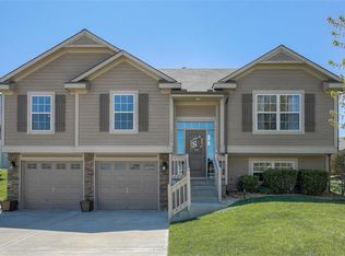 1303 NW Basswood Ct, Grain Valley, MO 64029