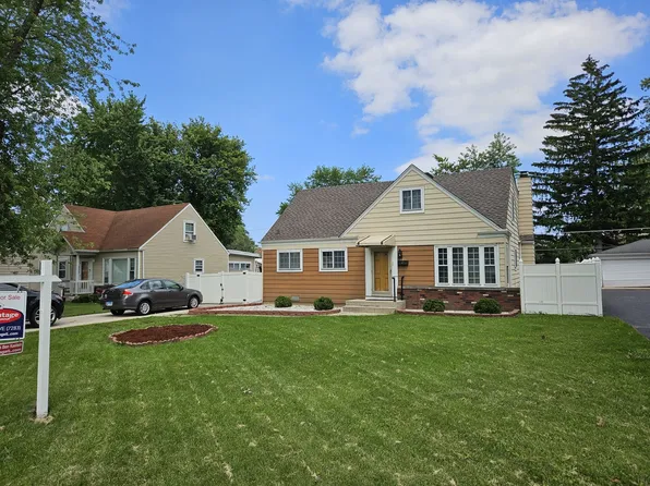 815 N Roy Ave, Melrose Park, IL 60164