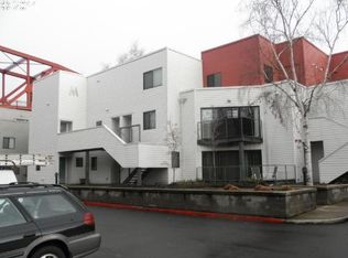 1010 NW Naito Pkwy APT M4, Portland, OR 97209