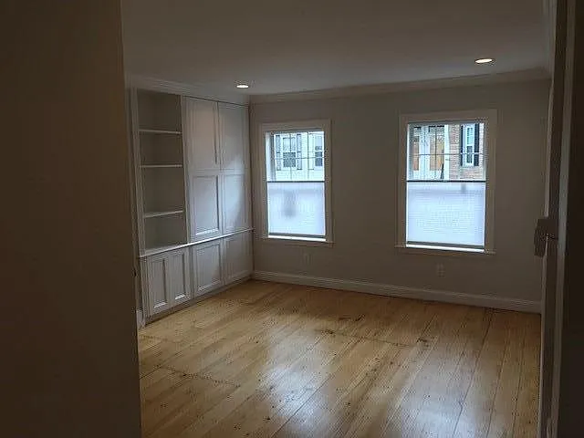 514 E 3rd St — Photo 2