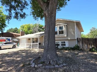 15 Hudspeth Ln, Pueblo, CO 81005