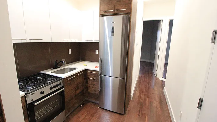 Rented by True Real Estate Group | media 9