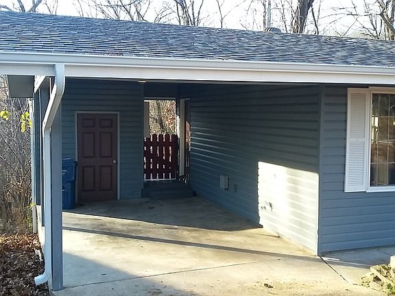 3rd image of 20 Duvall Ln