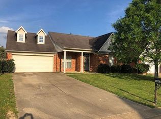 5682 Hunters Chase Dr, Southaven, MS 38672