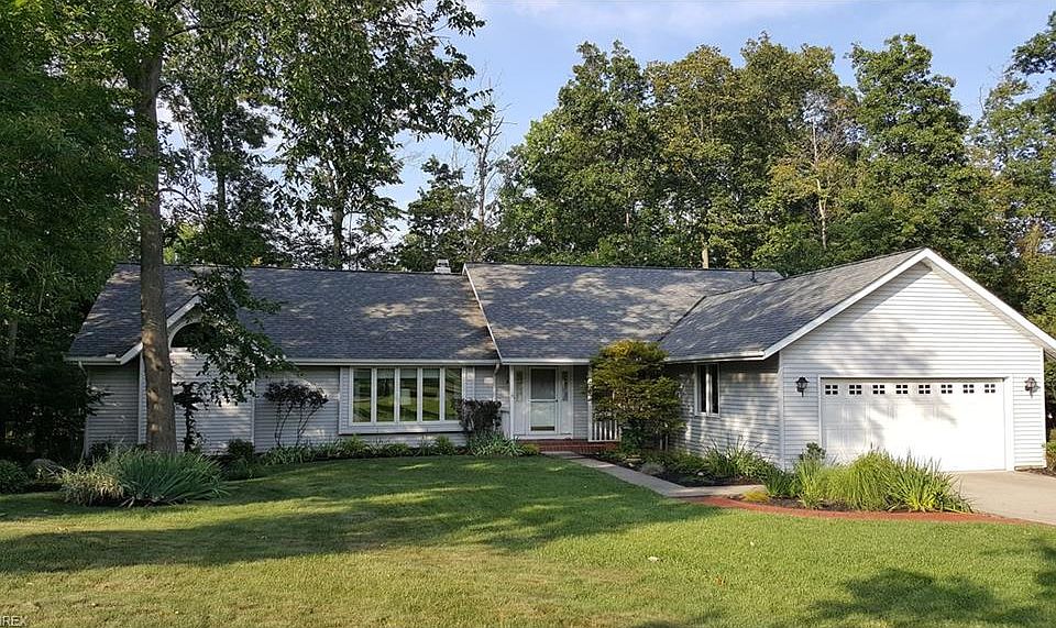 1st image of 3190 Sweetwater Dr