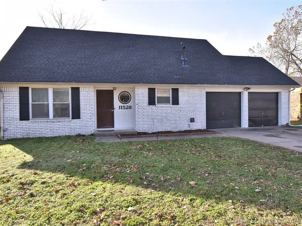 11528 E 28th St, Tulsa, OK 74129