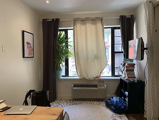 Rented by Smart City Real Estate LLC | media 14