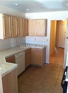 5th image of 2408 Vista Mar Dr