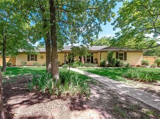 304 Larry Rd, Aubrey, TX 76227