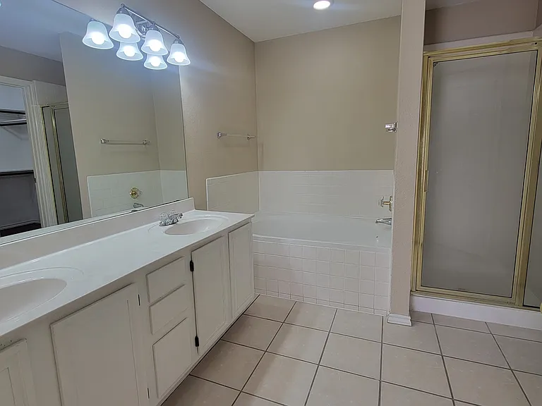 Master bathroom.