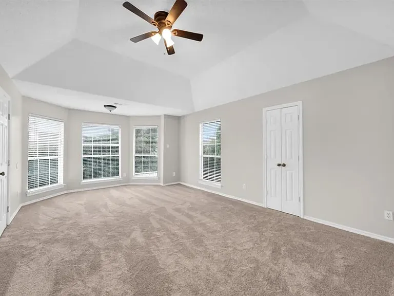 5208 Glen Springs Trl — Photo 24
