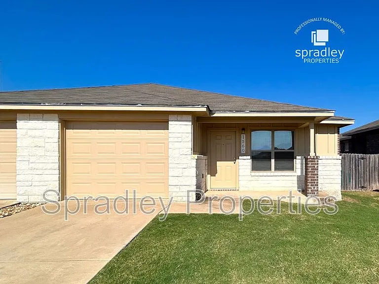 1560 Chance Ct — Photo 1