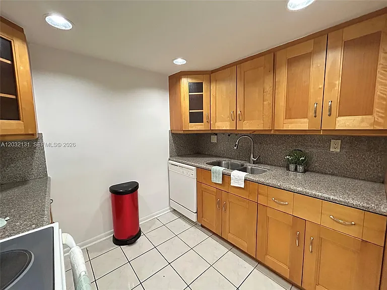 9780 SW 92nd Ter #0 — Photo 20
