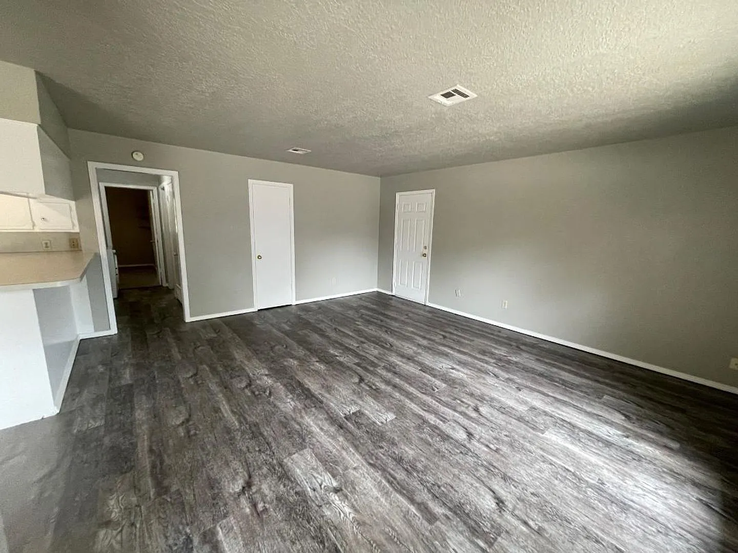 2 Bedroom Duplex For Lease — Photo 2