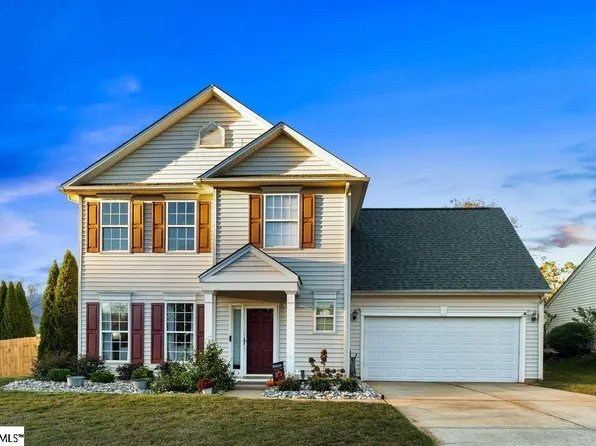 16 Stockbridge Dr, Greer, SC 29650