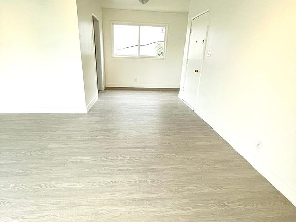 2nd image of 4190 Somerset Dr #3