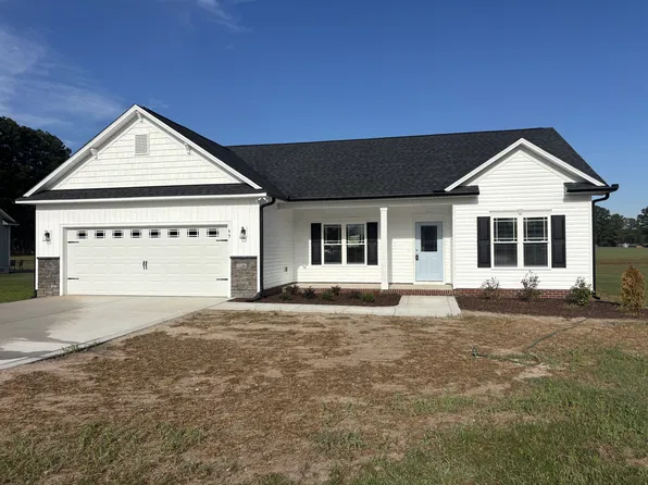 45 Budd Godwin Ln, Dunn, NC 28334
